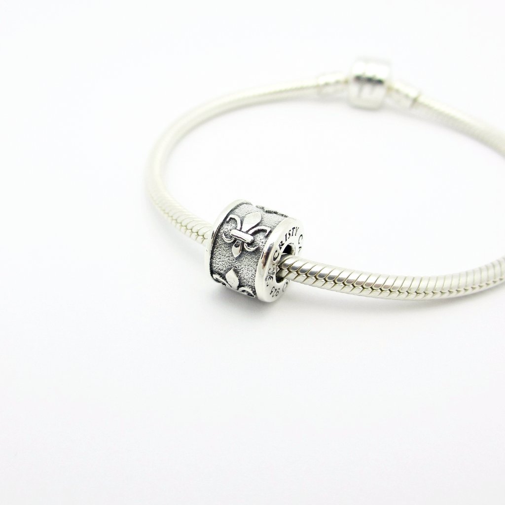 Cristy Cali Spacer Couture Charm