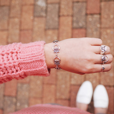 Queen of Hearts Toggle Bracelet