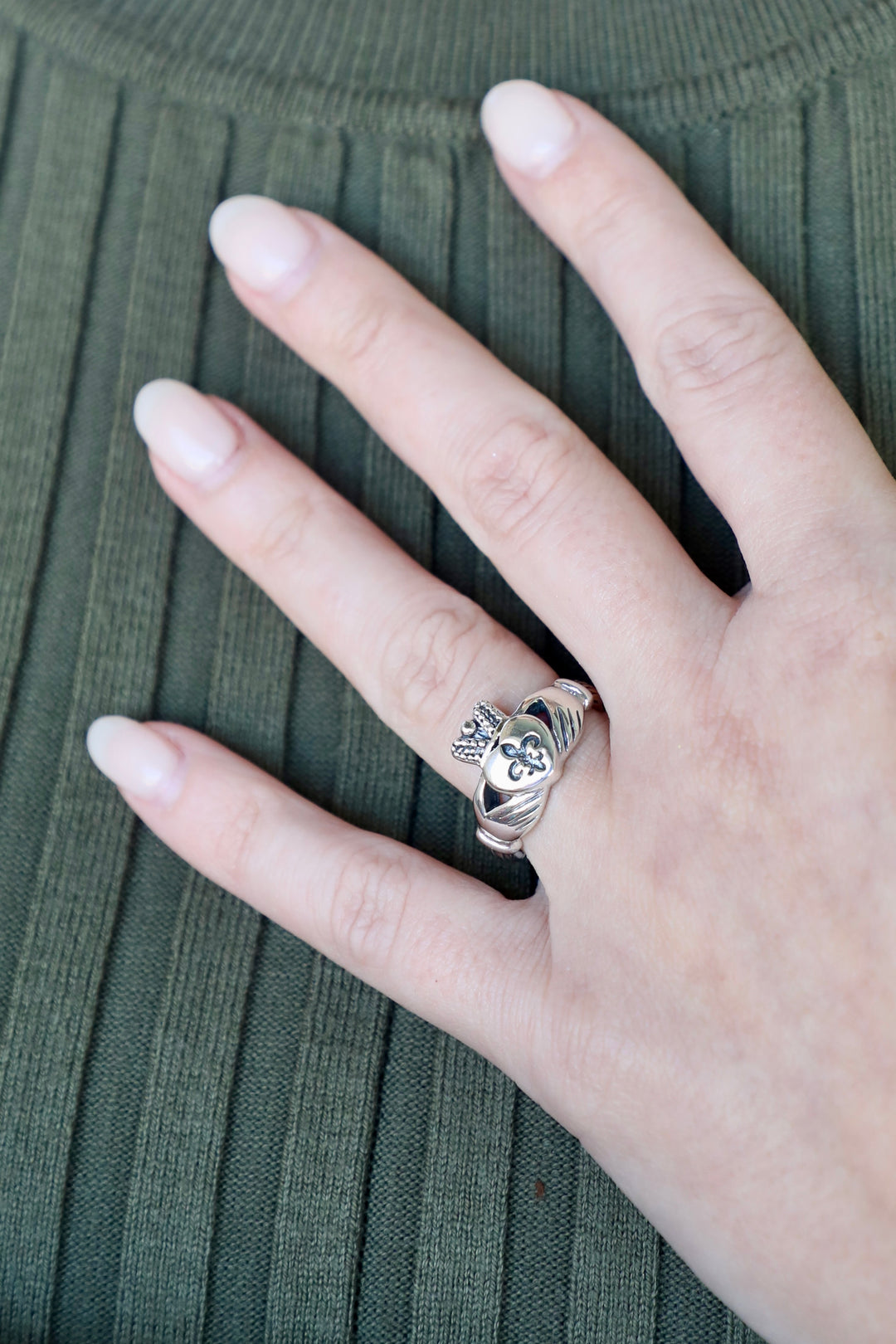 Fleur de Lis Claddagh Ring – Cristy Cali