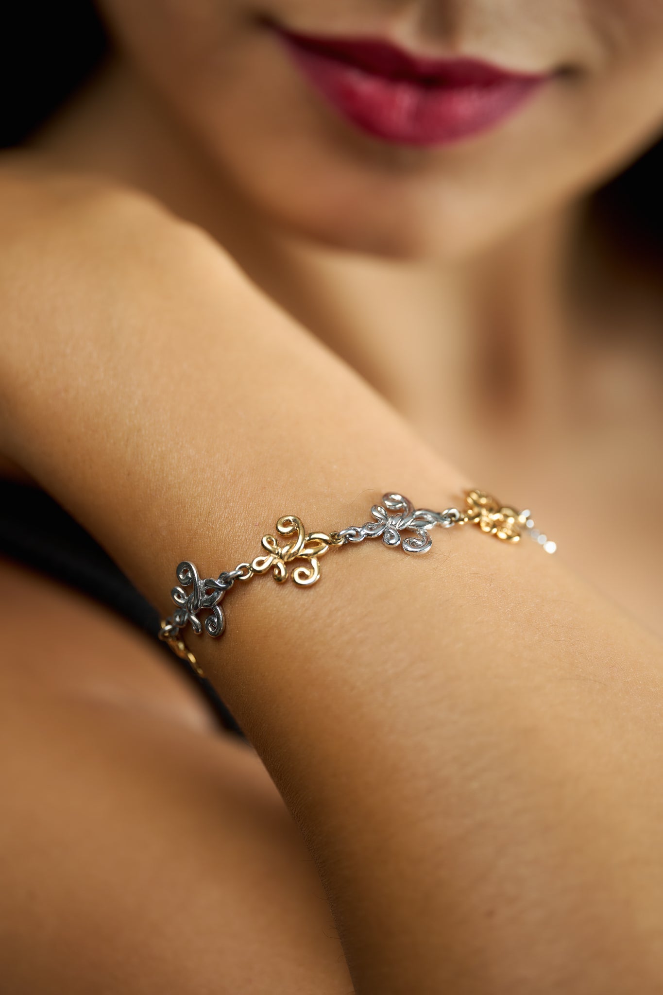 Fleur de Love Knot Link Bracelet Mixed 18K