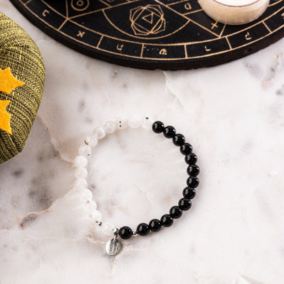 Lunar Eclipse Onyx Moonstone Signature Stretch Bracelet