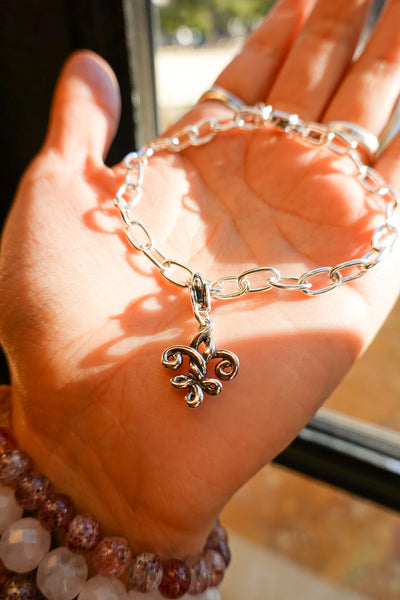 Fleur de Love Knot Clip Charm - Large